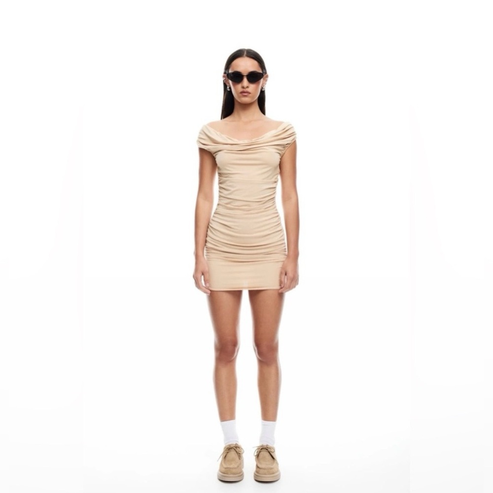 Lioness Monaco Mini Dress Off-Shoulder Stretchy Bodycon - beige/tan